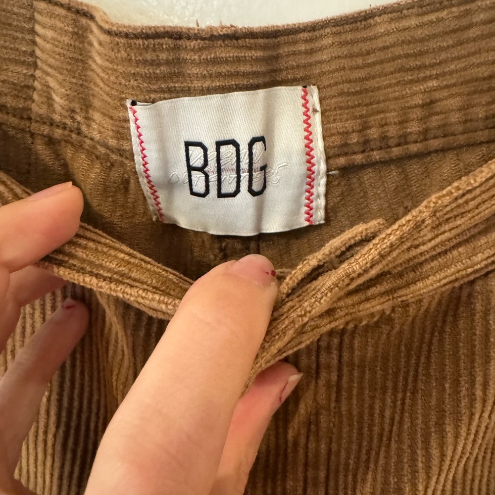 BDG Cutoff Carpenter Corduroy Shorts - Picture 4 of 6